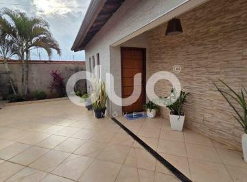 Casa · 134m² · 3 Quartos · 8 Vagas · Casa residencial à venda com 3 quartos e suíte em Jardim Dona Rosina - Rio das Pedras, SP
