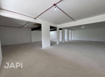 Comercial · 400m² · 37 Vagas · Loja para alugar em Vila Nambi de 400.00m² com 37 Garagens