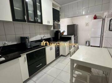 Casa · 250m² · 3 Quartos · 2 Vagas · Casa para venda em Jardim Uirá de 250.00m² com 3 Quartos, 1 Suite e 2 Garagens