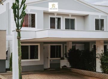 Casa de 3 quartos,  · Vendo casa de 03 quartos no Jardins Mangueiral com garagem