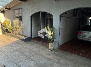 Casa · 113m² · 3 Quartos · 4 Vagas · Crédito Real vende ótima casa de 3 dormitórios com 3 banheiros no bairro Jardim Leopoldina em Porto