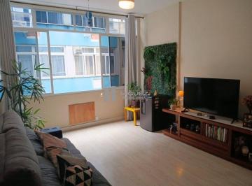 Apartamento · 77m² · 2 Quartos · Apartamento à venda, Rua Carlos de Vasconcelos. 2 quartos, dependências, porteiro 24 horas e próximo