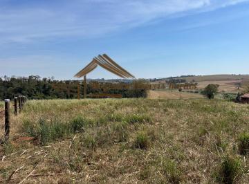 Rural , Pardinho · Excelente área a venda com 2 hectares em Pardinho-SP