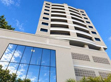 01 · Apartamento semimobiliado com 2 dormitórios, suíte e sacada com churrasqueira no Jardim do Oriente