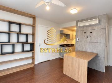 Apartamento · 50m² · 2 Quartos · Apartamento à Venda no Centro de Curitiba com 2 quartos e suíte