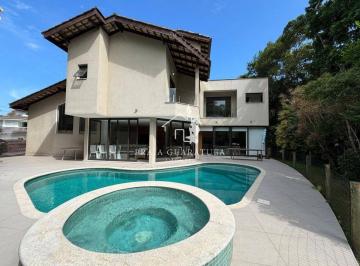 Casa de 5 quartos, Bertioga · À 400m da Praia, sobrado com 5 suítes