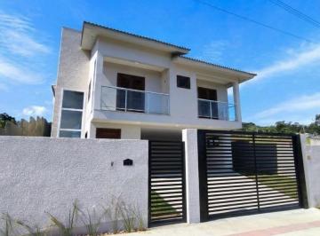 Casa · 190m² · 3 Quartos · 2 Vagas · Casa Nova de alvenaria em Loteamento ao lado do Centro de Criciúma!