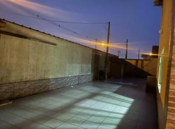 Casa · 210m² · 5 Quartos · 6 Vagas · Sobrado 2 suítes, 210m², Churrasqueira - Princesa