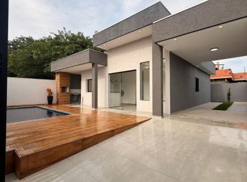 Casa de 3 quartos, Itanhaém · Casa 3 Dormitórios com Piscina a 500m do Mar – Parque Augustos
