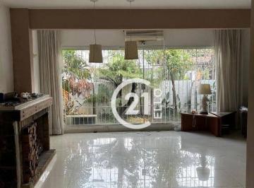 116f3a82970833ed2ac00d77097acf407dd12e2a · Casa em Moema com 3 dormitórios, 201 m²