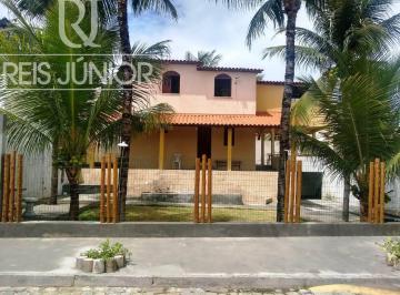 Foto 01 · Casa duplex em condomínio frente mar.
