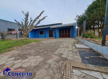 Casa · 130m² · 4 Quartos · C402 - Ótima residência com 04 dormitórios localizada no balneário Albatroz