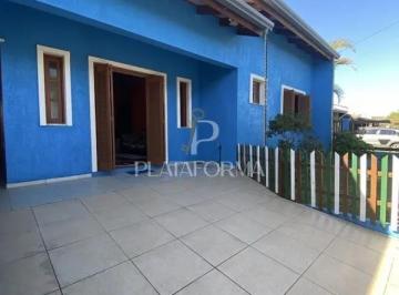 Casa de 3 quartos, Tramandaí · Casa Elevada de 3 Dormitórios (1 Suíte) com Pátio Amplo a 500m do Mar – Jardim Atlântico
