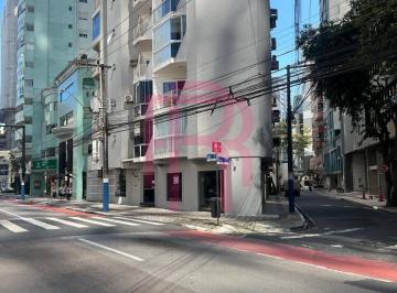 Comercial · 70m² · Sala comercial para locação na Avenida Brasil em Balneário Camboriú.