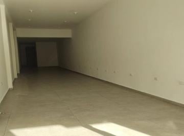 Comercial · 76m² · Edifício Comercial no Centro de Jacarezinho para Aluguel