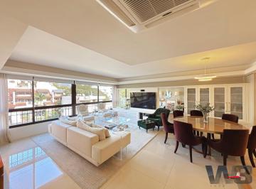 Apartamento · 142m² · 3 Quartos · 2 Vagas · Apartamento semimobiliado 142m² no Mont'Serrat — suíte com closet e 2 vagas