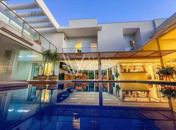 Casa · 760m² · 5 Quartos · 4 Vagas · Casa com 5 suítes no Residencial Aldeia do Vale - Goiânia