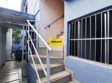 Casa · 228m² · 6 Quartos · 2 Vagas · Sobrado com 4 Casas Alugadas, 228 m² e 2 Vagas – Bairro dos Casa