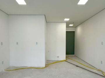 b6d4c7c3-2dd2-4337-8a2b-5cf9b5be7d91 · Conjunto comercial para venda em Cerqueira César, 32m²