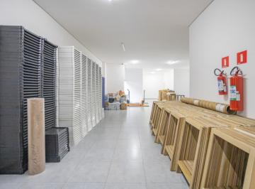 Comercial · 183m² · Prédio comercial na Rua Aline, 9 - Loja 2 • 183 m²