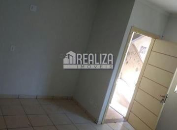 img0 · Apartamento com 2 Quarto(s) e 1 banheiro(s) para Alugar, 40 m² por R$ 830 / Mês