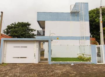 Casa · 130m² · 3 Quartos · 2 Vagas · Ótimo sobrado de 3 dormitórios com suíte no Bairro Niterói