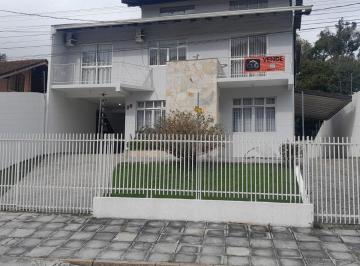 Casa de 2 quartos, Curitiba · Casa de 2 pavimentos a venda no Bairro Barreirinha.