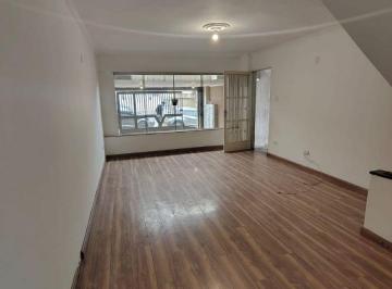 Casa de 3 quartos, São Paulo · Jardim da Saúde Casa para locação AC 152m² 03d sendo 01 suíte 2 vagas na garagem