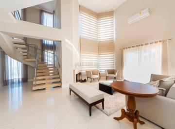 Casa · 345m² · 3 Quartos · 6 Vagas · Casa mobiliada no Condomínio Green Valley,