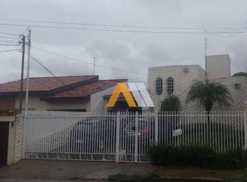 Casa · 252m² · 3 Quartos · 5 Vagas · Casa para venda e aluguel em Jardim América de 252.00m² com 3 Quartos, 1 Suite e 5 Garagens