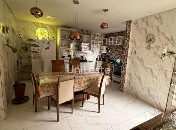 Casa de 4 quartos, Belo Horizonte · Casa para venda em São Geraldo de 200.00m² com 4 Quartos, 1 Suite e 1 Garagem