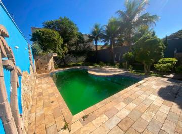 Casa de 6 quartos, Itanhaém · Casa à 100m do mar, com 6 quartos, piscina e área gourmet. Localizada em Itanhaém.