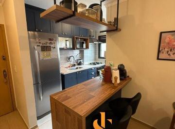 Apartamento · 56m² · 2 Quartos · 1 Vaga · Apartamento reformado e mobiliado perto do metrô Praça da Árvore
