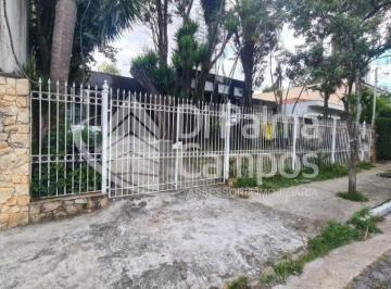 Casa · 270m² · 4 Quartos · 3 Vagas · Casa para locação na Penha com 3 quartos, piscina e amplo quintal