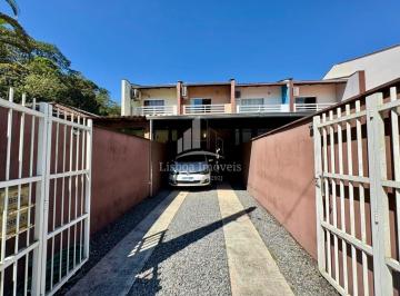 Casa · 63m² · 2 Quartos · 2 Vagas · Geminado semimobiliado à venda no Vila Nova!