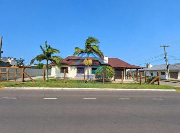 Casa · 197m² · 4 Quartos · 2 Vagas · Casa à venda no bairro Centro - Arroio do Sal/RS