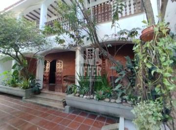 Casa ampla com 7 quartos e 4 suítes em Santa Rosa · Casa com 7 Quartos à Venda, Suítes, Vagas de garagem, 485 m² por R$ 2.900.000 - Santa Rosa - Niterói