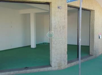 Comercial · 145m² · Loja para Locação em Macaé com 145m² e 2 Banheiros
