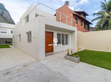 Casa · 290m² · 3 Quartos · 3 Vagas · Casa em condomínio à venda na Barra da Tijuca/Barrinha com 3 suítes.