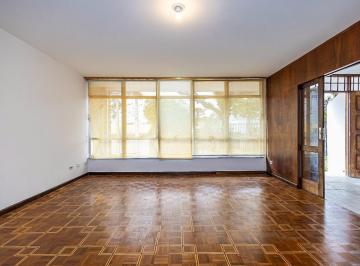 Casa · 320m² · 3 Quartos · 4 Vagas · CASA AMPLA COM EDÍCULA À VENDA NO JARDIM BOTÂNICO!