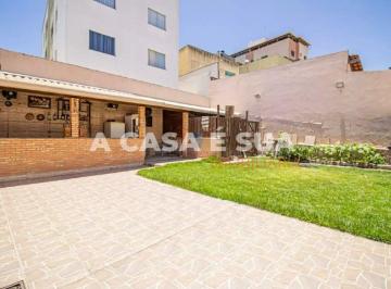 Casa · 379m² · 4 Quartos · 7 Vagas · Casa á venda , 4 quartos, suite e closet, 7 vagas no Europa, Contagem