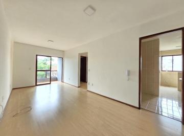 Apartamento · 64m² · 204 Vagas · Apartamento com 2 quartos e sacada com churrasqueira, localizado no Glória para locação por R$ 2.000