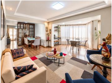 Apartamento · 148m² · 4 Quartos · 1 Vaga · Rua 21 Apartamento Reformado no Residencial Araucárias | 147,81 m² | Andar Alto | Nascente | Vista L
