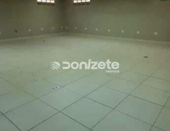 Casa · 300m² · 8 Quartos · 6 Vagas · Casa residencial para aluguel no Bairro Jardim, Santo André, com 8 quartos e 6 vagas