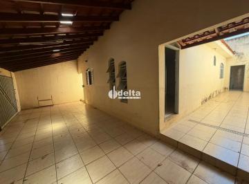 Casa · 250m² · 4 Quartos · 2 Vagas · Casa com 4 quartos sendo 1 suíte disponível para locação e venda no bairro Nossa Senhora das Graças