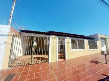 Casa · 250m² · 3 Quartos · 1 Vaga · Casa com 2 quartos sendo 1 suíte disponível para locação e venda no bairro Presidente Roosevelt em U