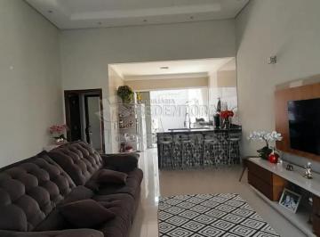 Casa · 200m² · 2 Quartos · 2 Vagas · Casa com 2 dormitórios com 2 vagas de garagem no bairro Morado do Sol