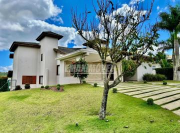 Casa · 600m² · 5 Quartos · 2 Vagas · Casa de esquina no Condomínio Village Ipanema