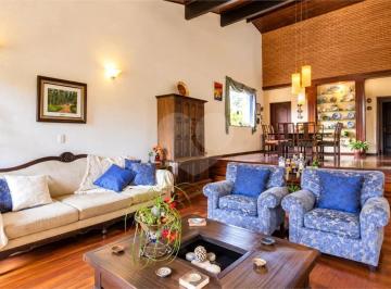 Imagem Principal · Casa à venda 1.070 m² de terreno | 580 m² de área construída 5 dormitórios | 4 suítes | 5 banheiros