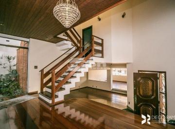 Casa · 480m² · 4 Quartos · 6 Vagas · CASA ASSOBRADADA - SÃO BERNARDO DO CAMPO - NOVA PETRÓPOLIS.